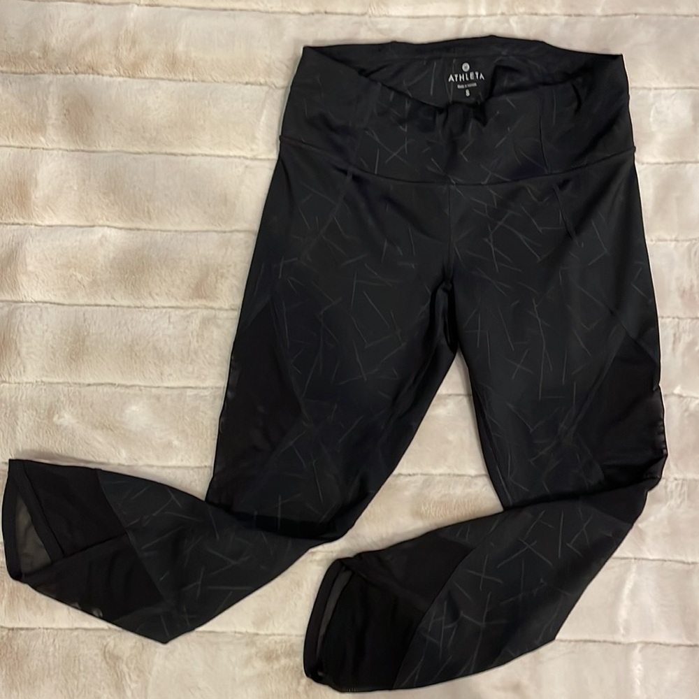 Athleta black detailed mesh insert crop pants size S